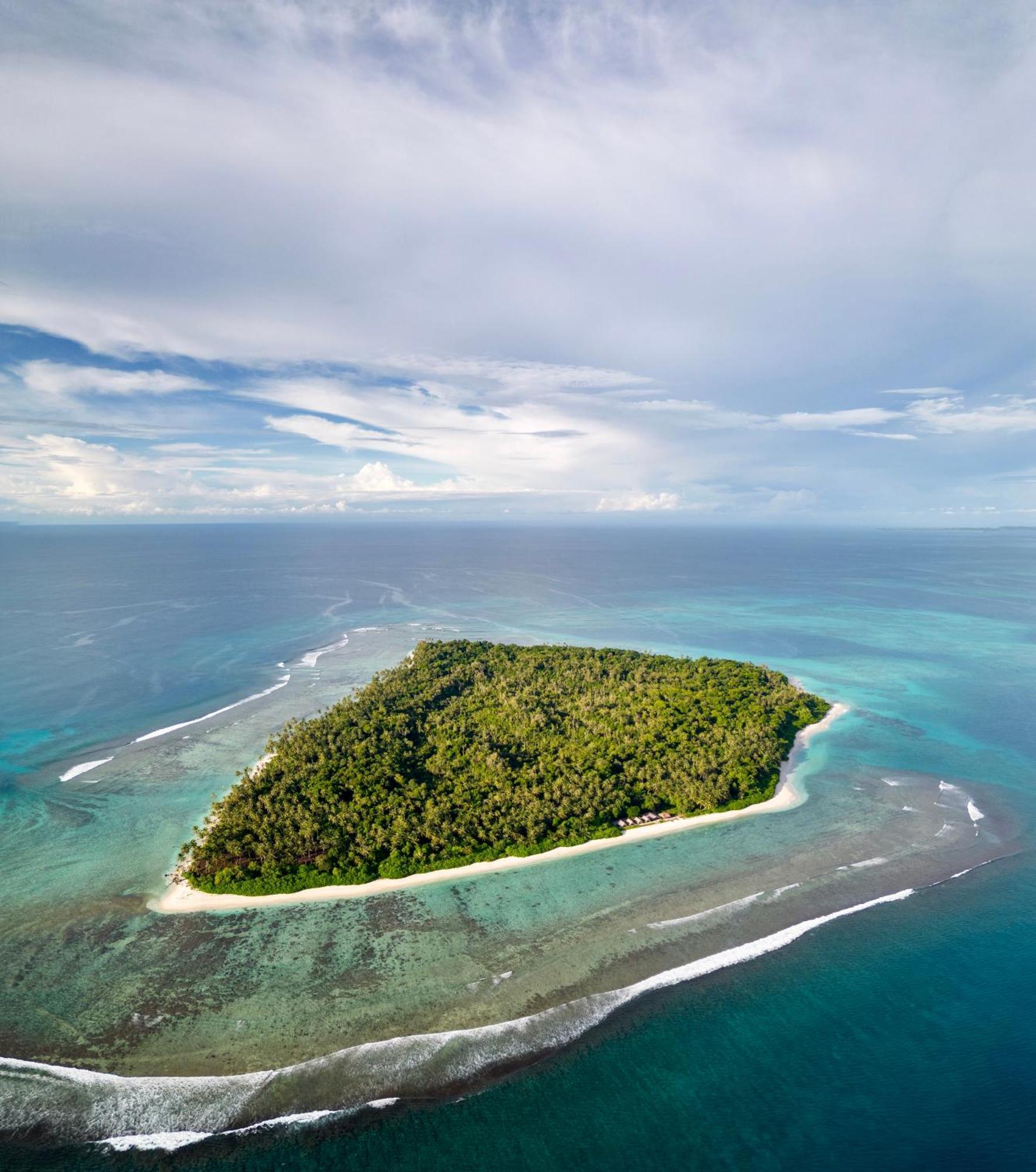 Ira Bungalows Pulau Banyak Alaban Екстер'єр фото