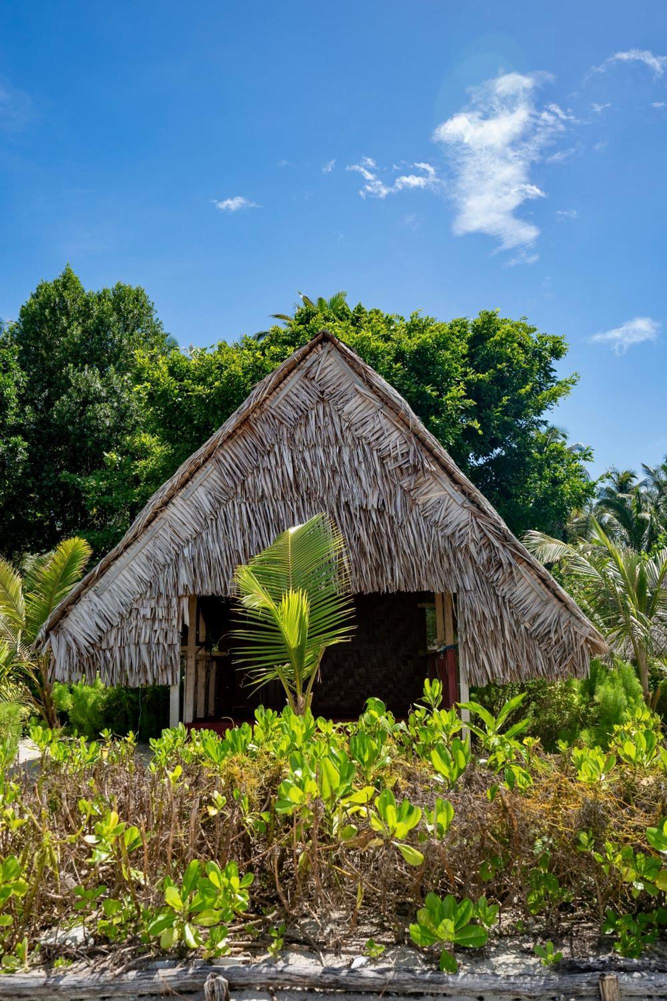 Ira Bungalows Pulau Banyak Alaban Екстер'єр фото
