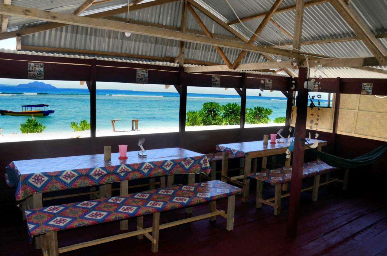 Ira Bungalows Pulau Banyak Alaban Екстер'єр фото